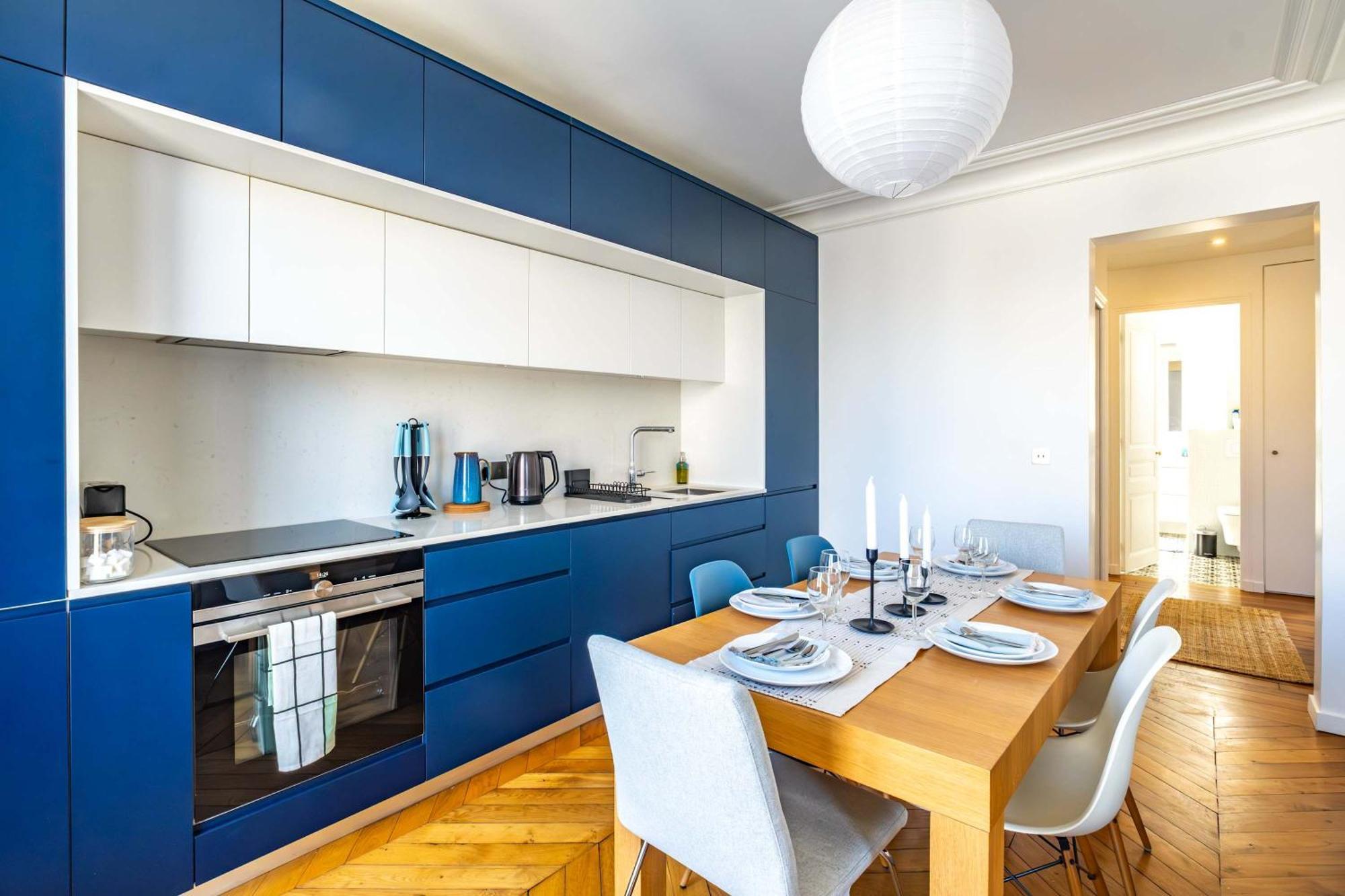 6 Guest Flat - Martyrs Apartment *